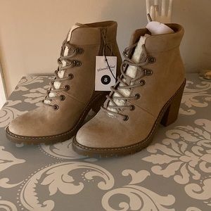 Universal Thread Brand New Sherpa Boots